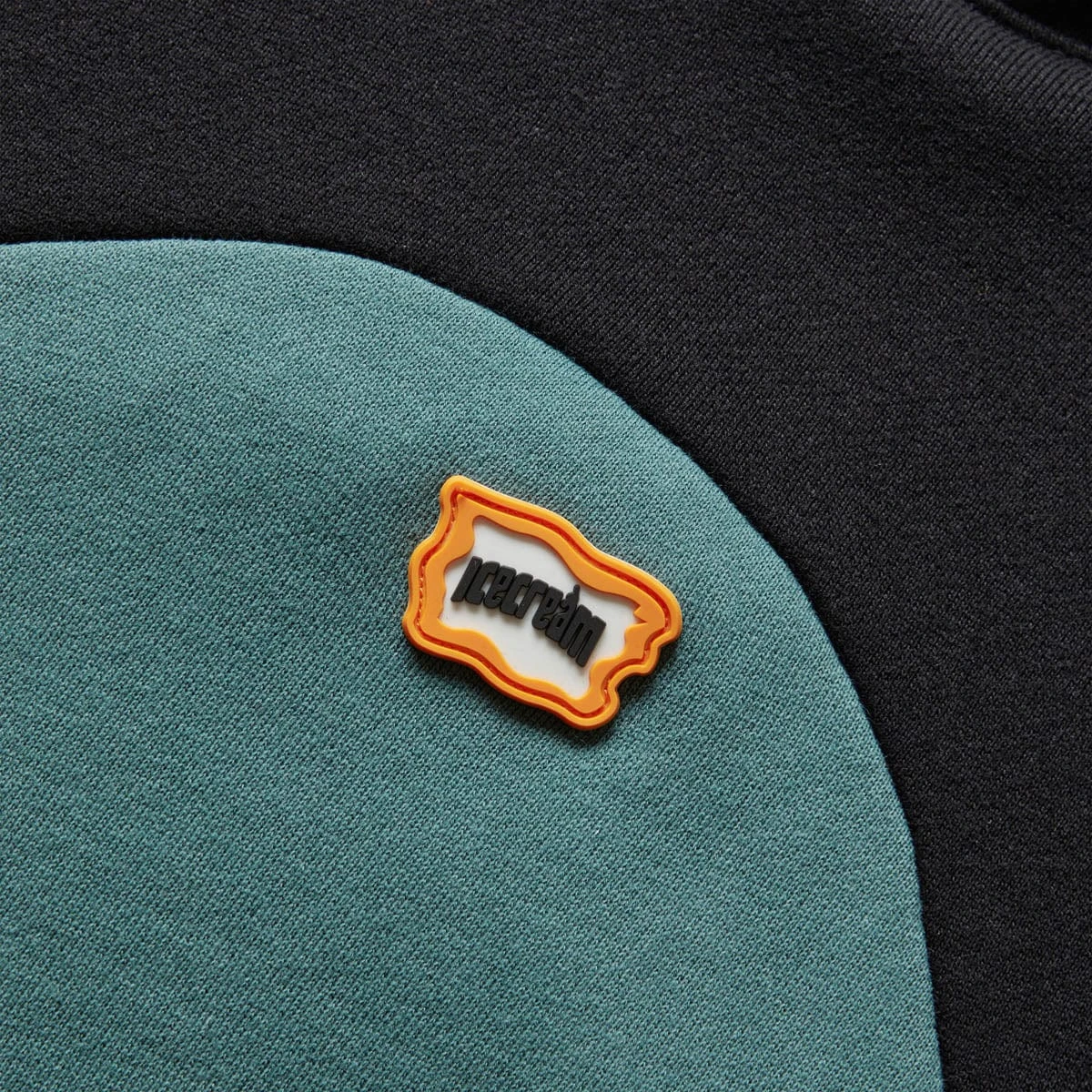 WAVY HOODIE 3 WAVY HOODIE - Image 3